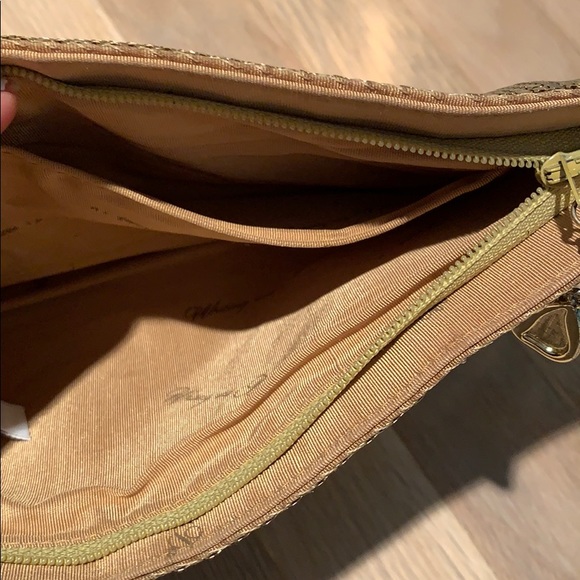 Whiting and Davis gold clutch purse - Picture 5 of 9
